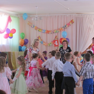 proshchanie-s-detskim-sadom-gruppa-skazka6