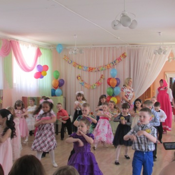proshchanie-s-detskim-sadom-gruppa-skazka7