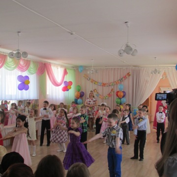 proshchanie-s-detskim-sadom-gruppa-skazka8