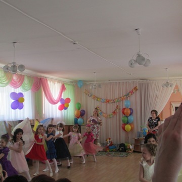proshchanie-s-detskim-sadom-gruppa-skazka11